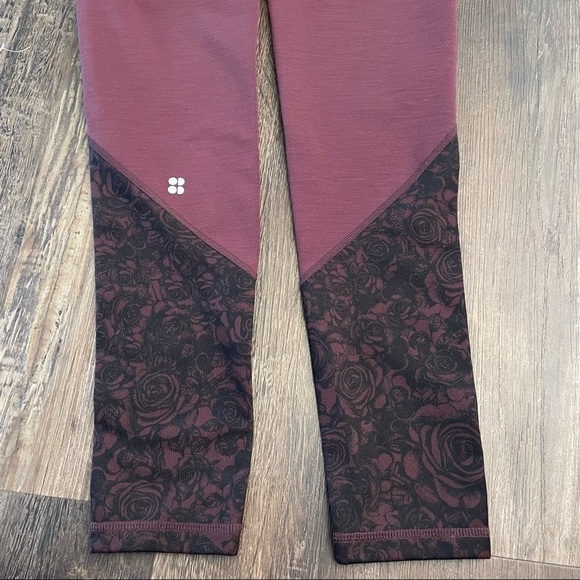 NEW SWEATY BETTY SUPER SCULPT FULL LENGTH LEGGINGS IN RED WITH ROSE DETAILING - Picture 3 of 6